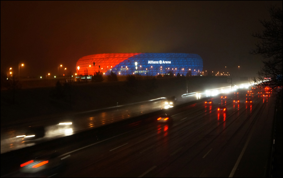 Arena im Farbenspiel