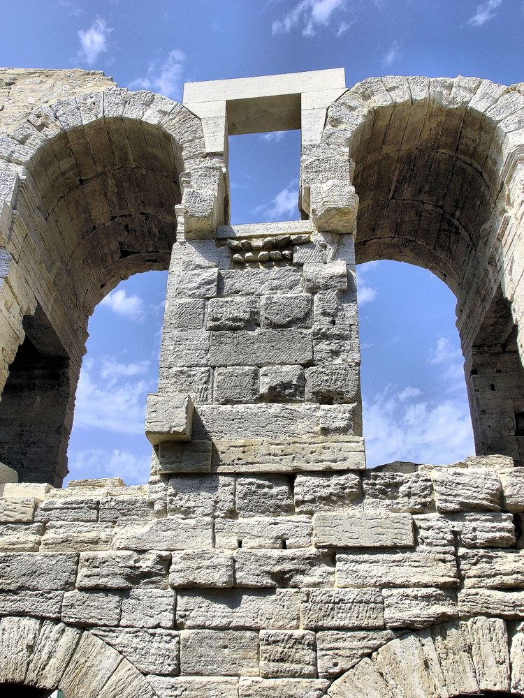 Arènes d'Arles.2