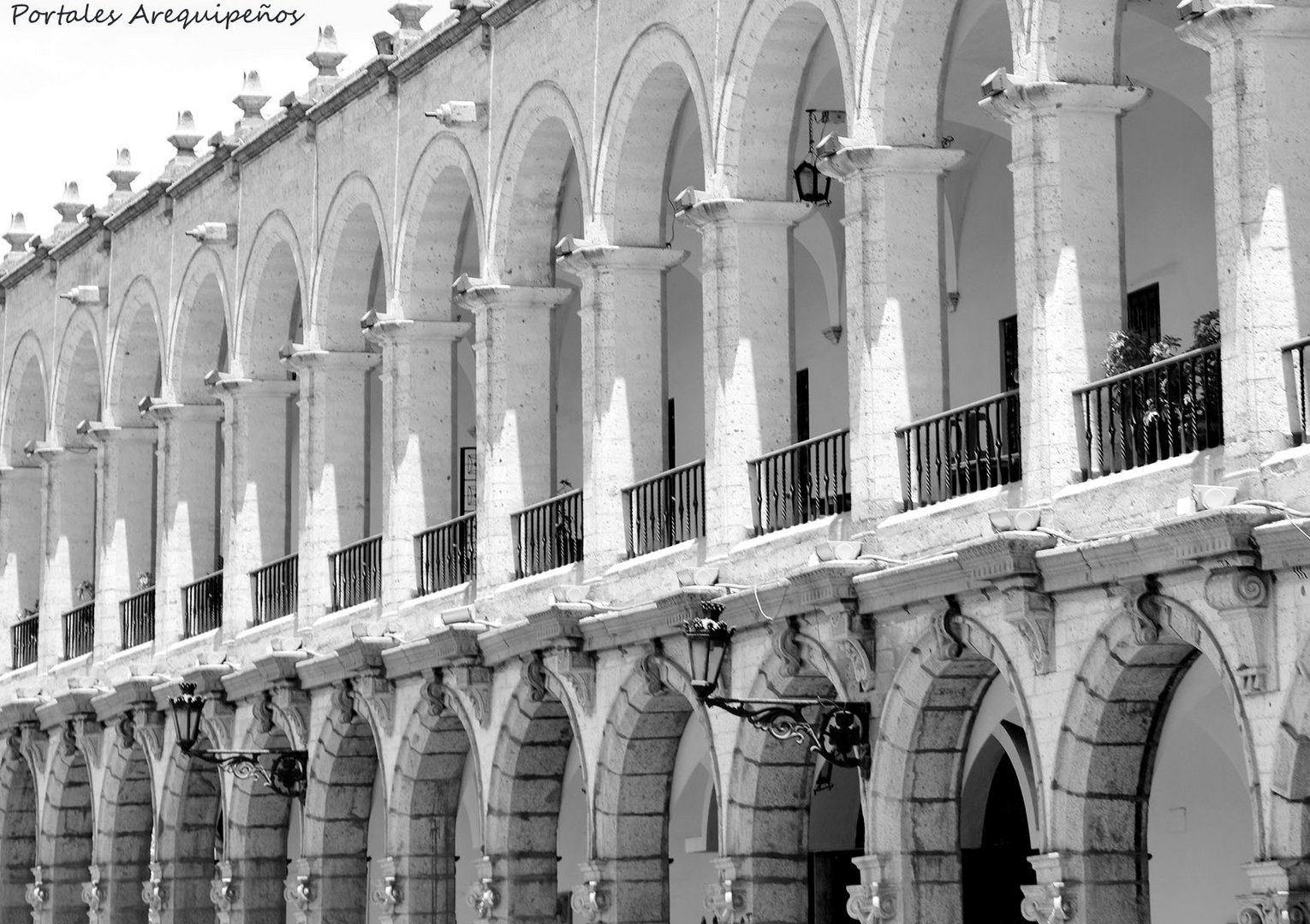 Arequipa - Portales de la plaza mayor