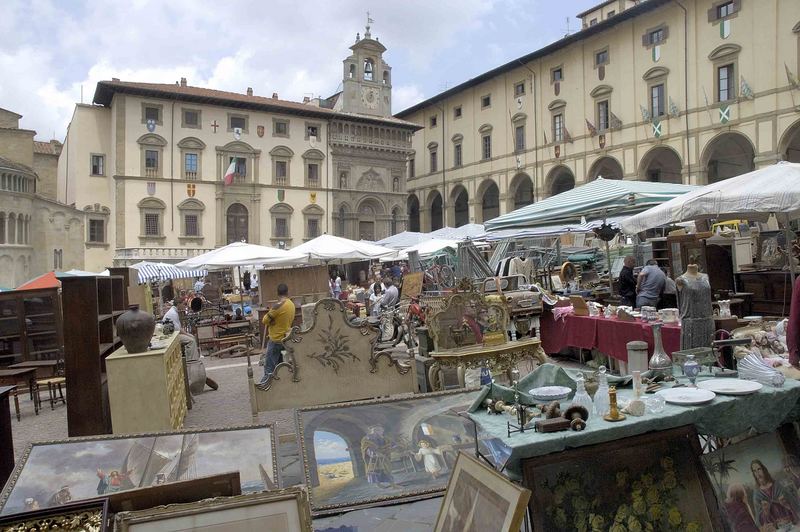 Arezzo Antiquitätenflohmarkt