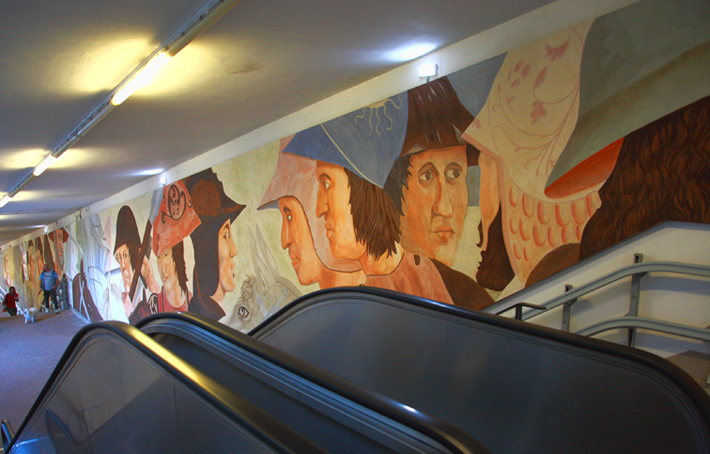 Arezzo - escalators in the historic center