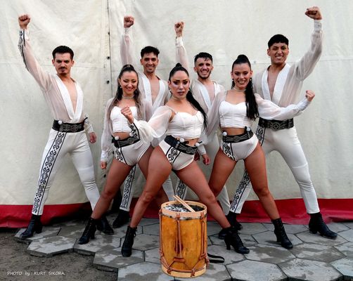 Argentinisches Temperament = Argen Dance.