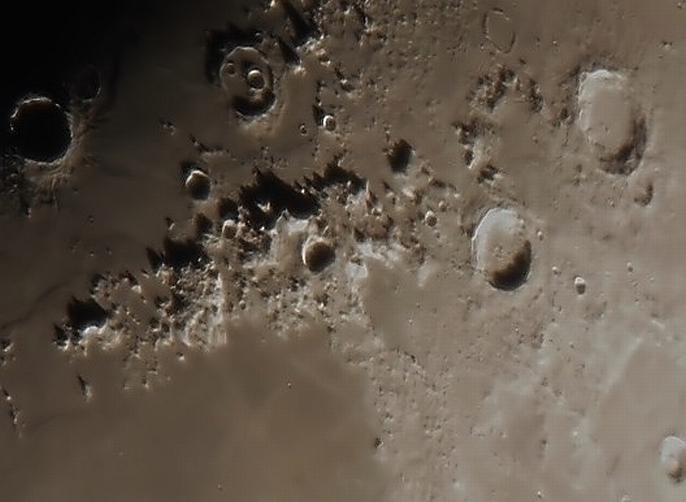 Aristoteles,Eudoxus,Cassini,teil des Mare Serenitatis und des Montes Caucasius