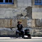 Arles, musicista di strada