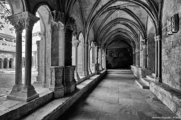 Arles, Saint Trophime, chiostro