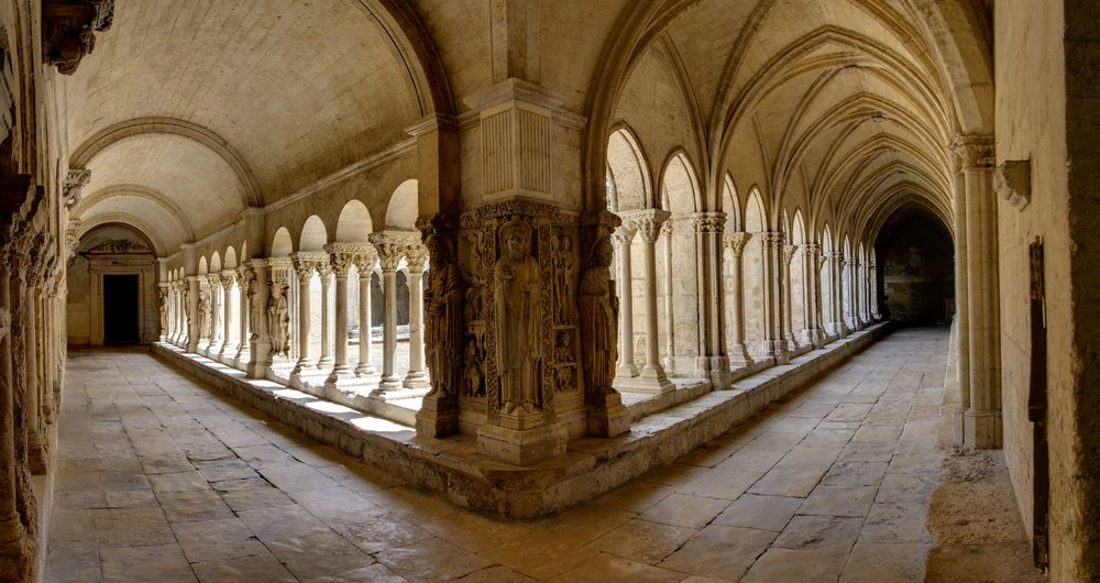 Arles St-Trophime Panorama