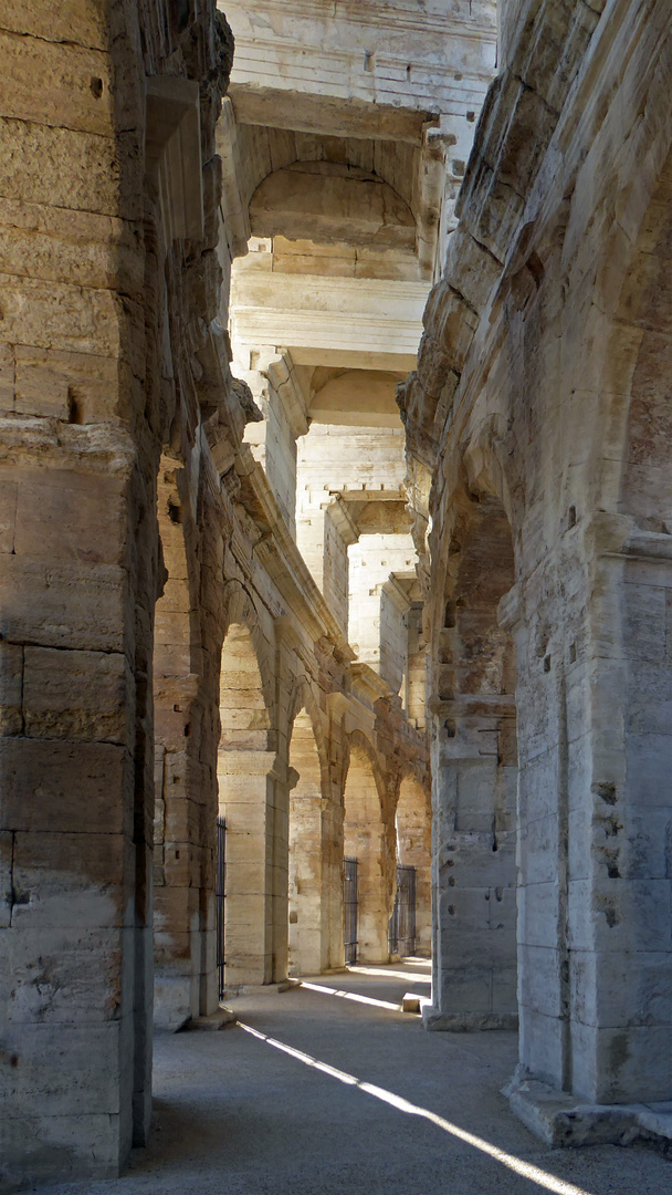 Arles - Théâtre