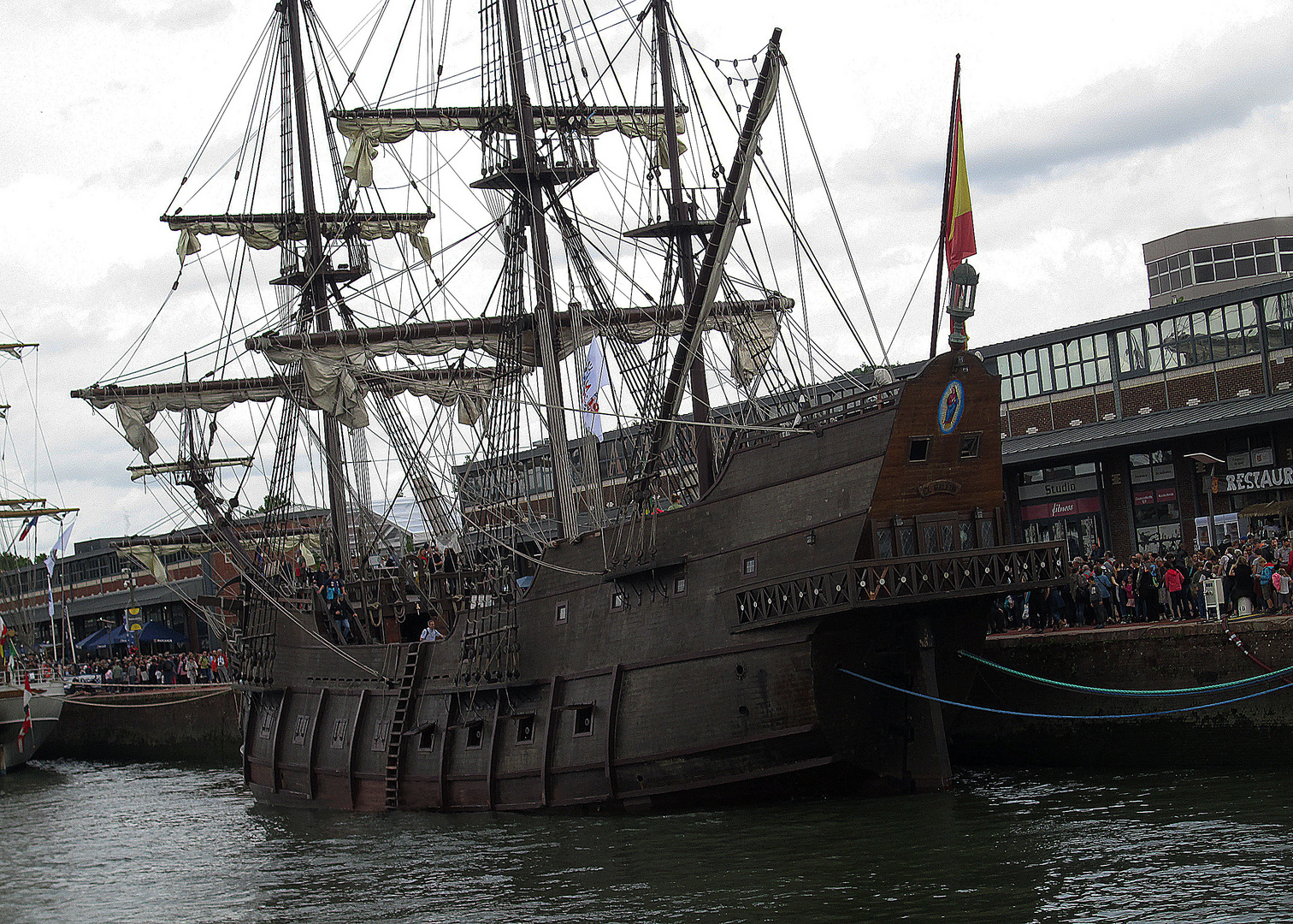  Armada 2019 - El Galeon.