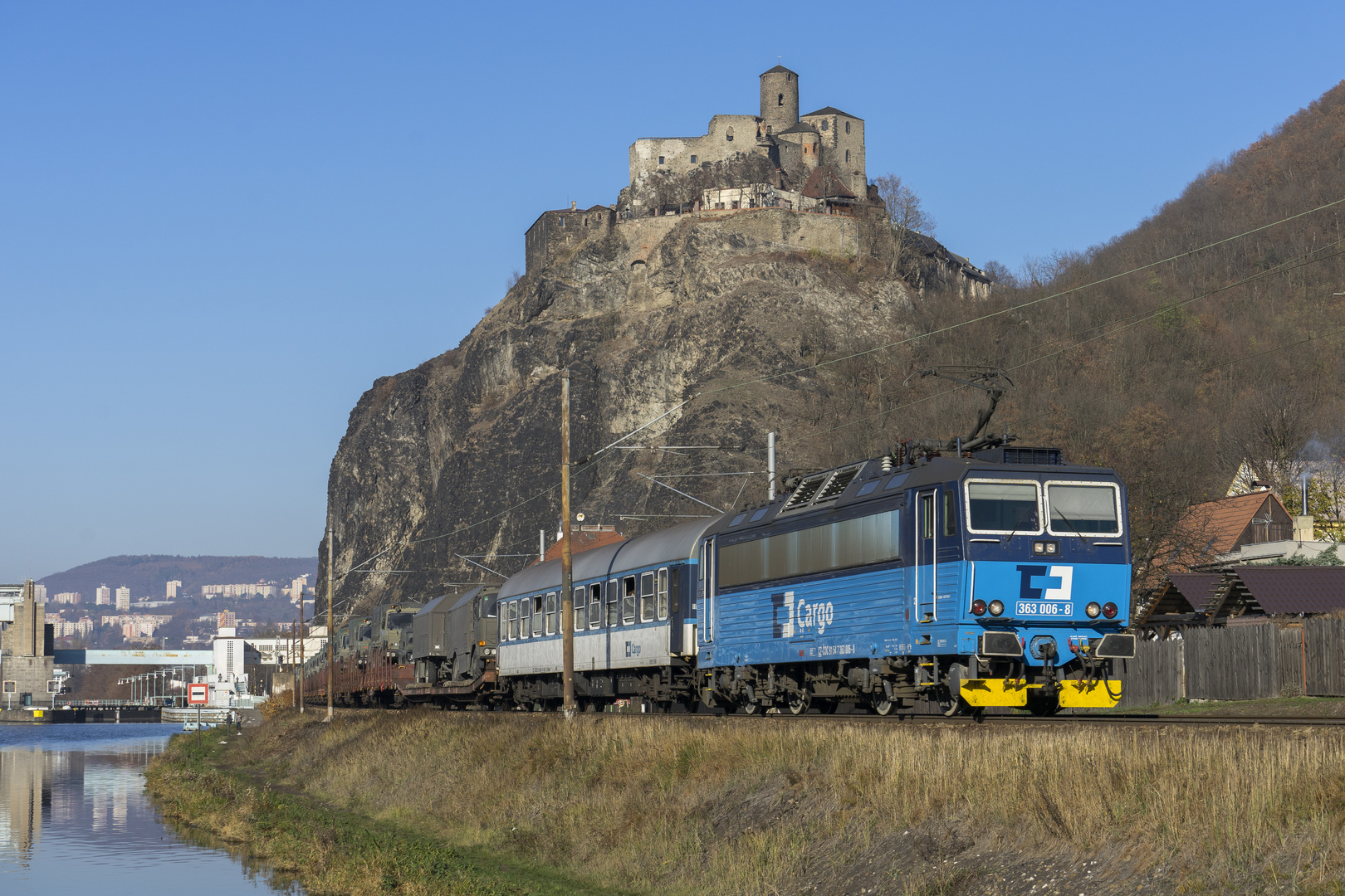 Armáda Ceské in Ústí nad Labem / Strekov