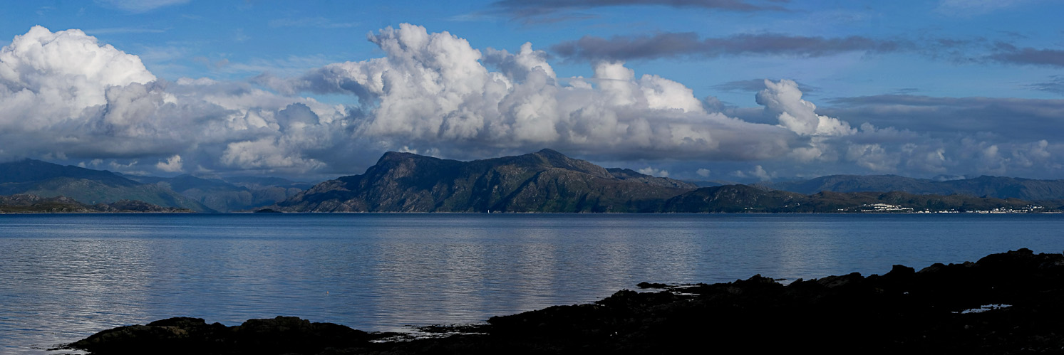 Armadale and the lighthouse (Pano)