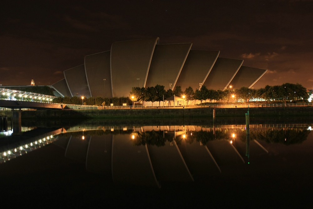 Armadillo by night by Nadin