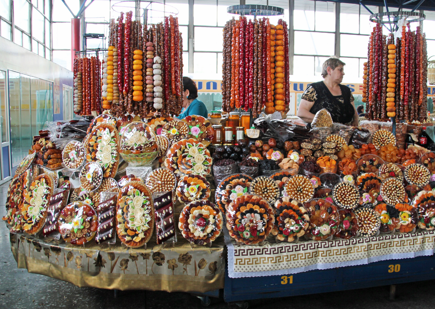 Armenien: Markthalle in Erevan 1