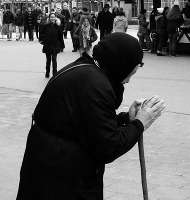 Armut, Demut, Gleichmut.