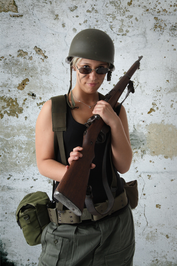Army-Girl