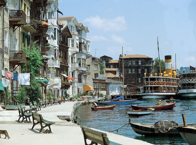 Arnavutköy-Bosporus-Istanbul