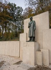 Arnhem - Park Sonsbeek -  Lorentz-monument - 04