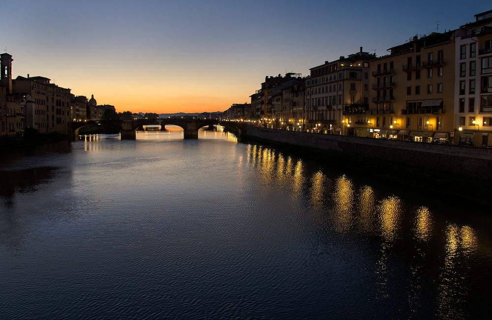 Arno, Blick von der Ponte Vecchio, Firenze April 2014