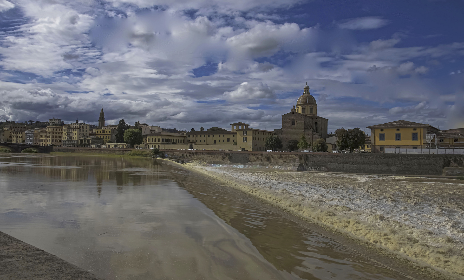 Arno in piena 2