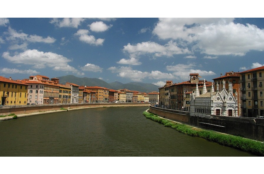 Arno in Pisa...