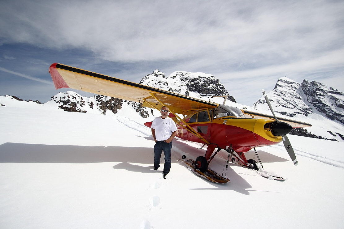 Arno Thurnbichler -  mit der Maule HB-ETN -am  Petersgrat - 26 05 2016 