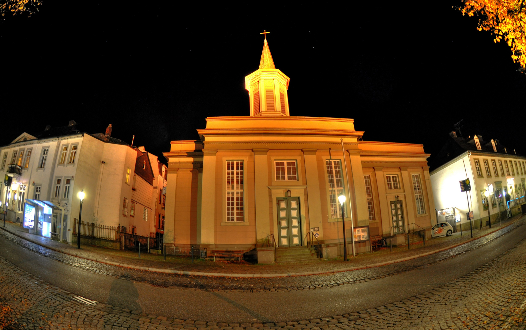 Arnsberg . Auferstehungskirche