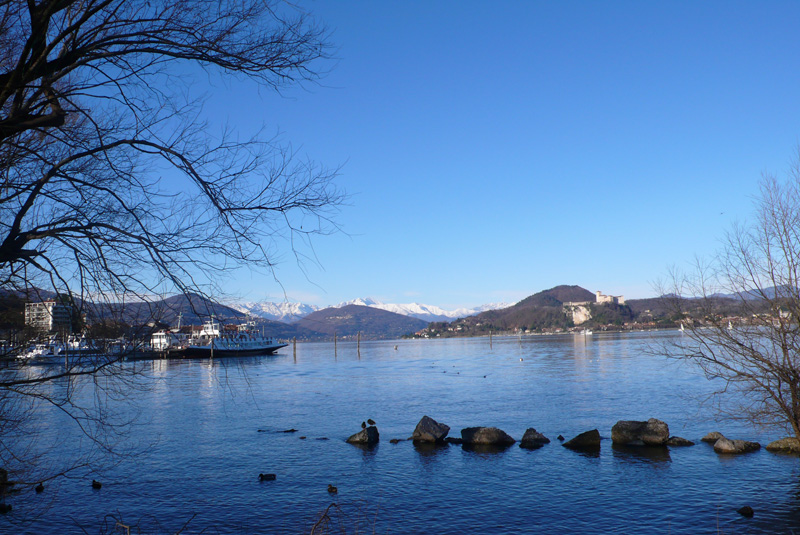 arona lago maggiore