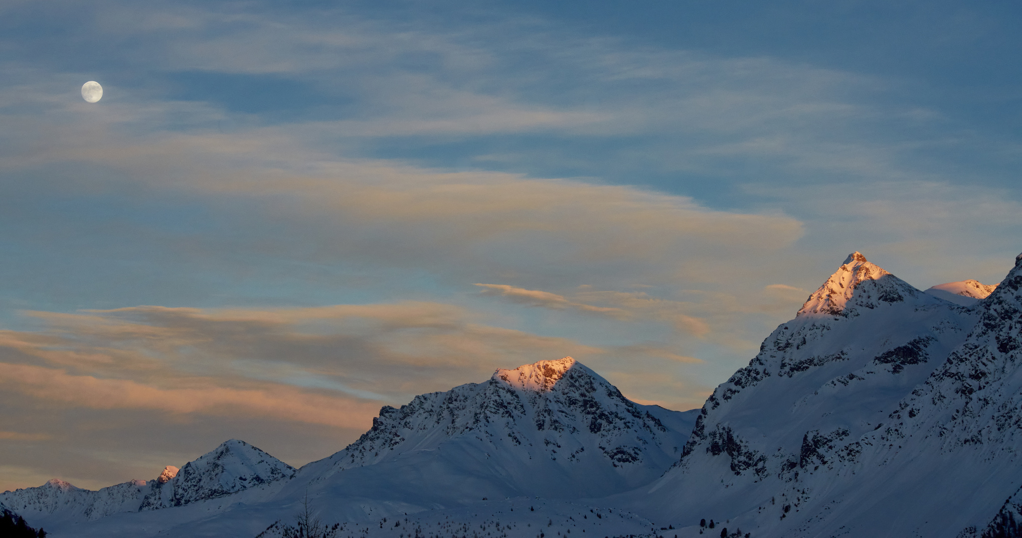 Arosa bei Vollmond und Neujahrsgruss