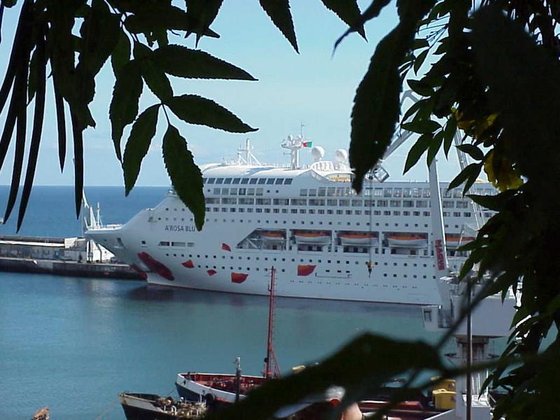 A'Rosa im Hafen von Funchal