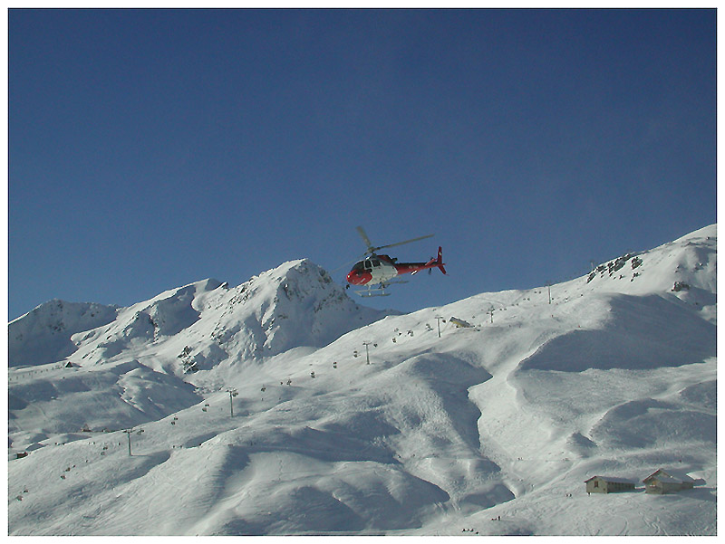 Arosa mit Rega Helikopter