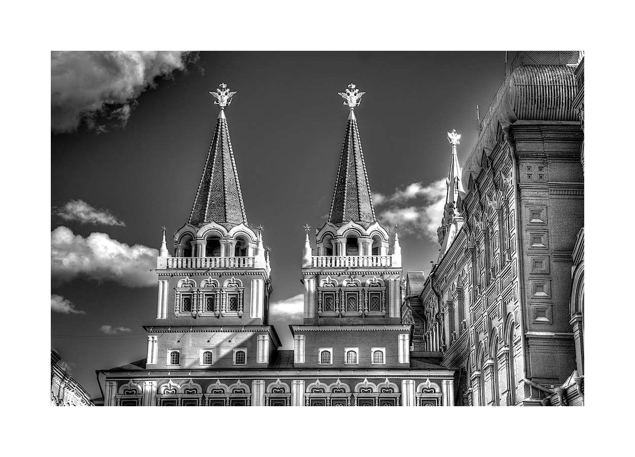 Around Red Square IV b/w