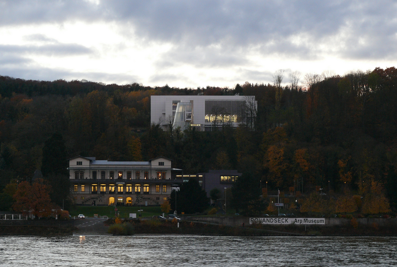 Arp Museum Bahnhof Rolandseck