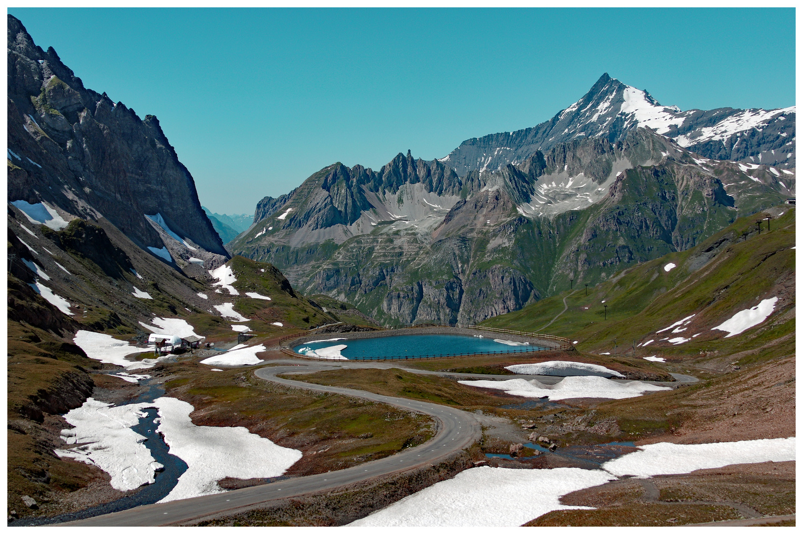 arrivée au col de l iseran....