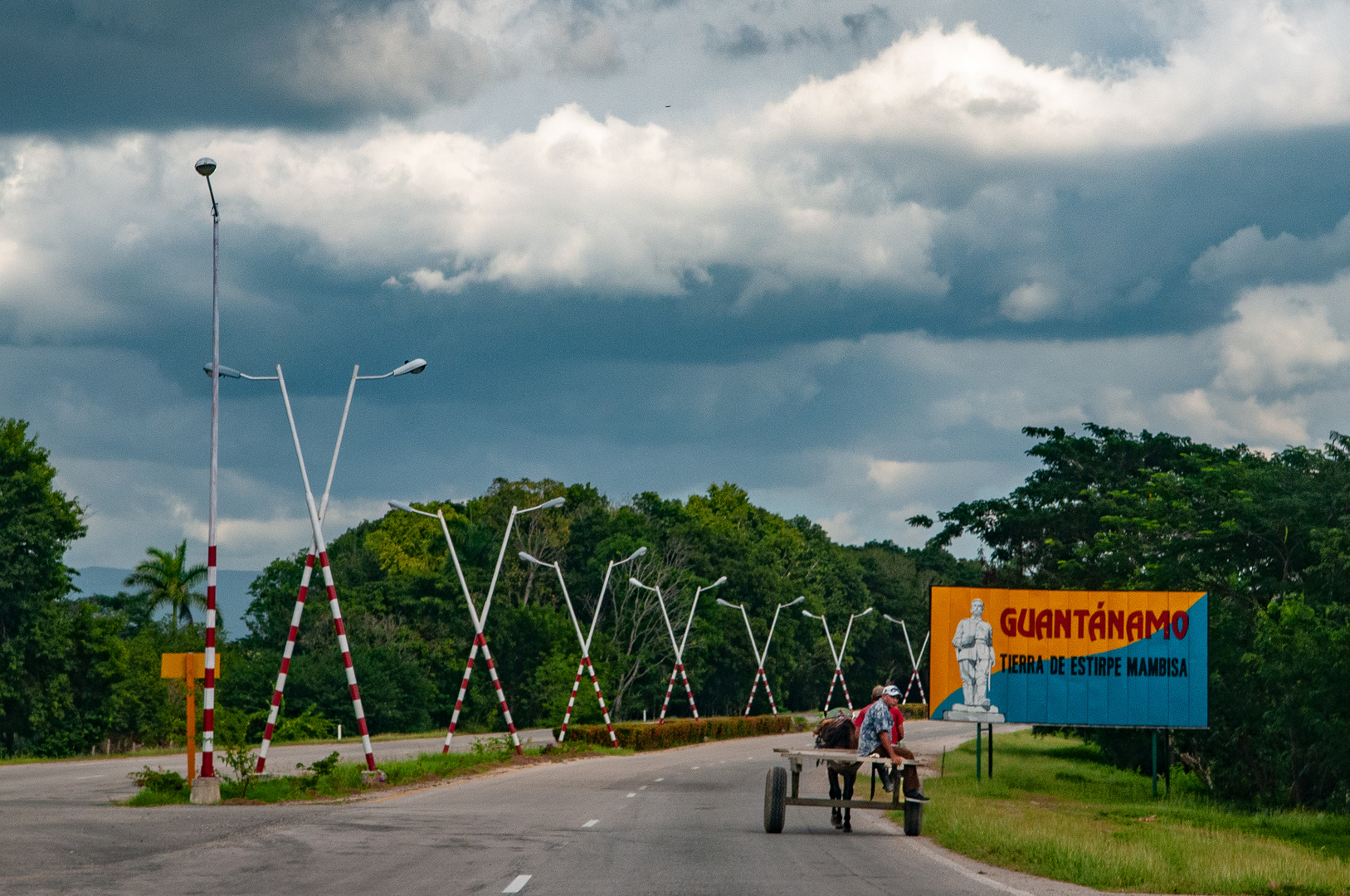 Arriving Guantánamo city