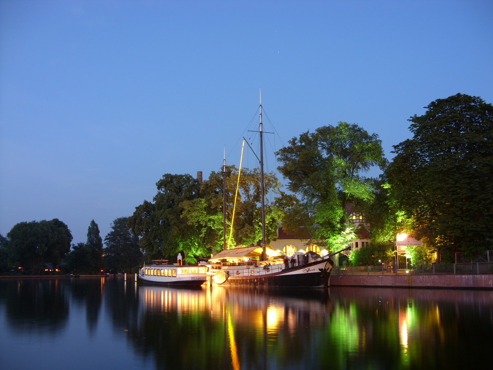 Ars Vivendi in Köpenick - Nachtbild um 23 Uhr