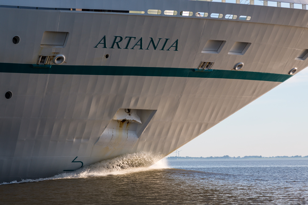 Artania III