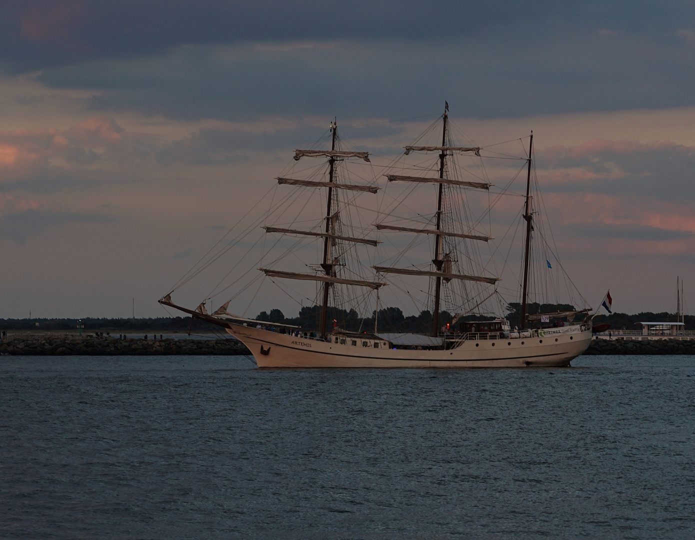 Artemis in Warnemünde