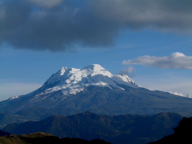 ARTESANA VOLCANO, ECUADOR.