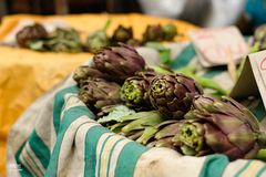 Artischocken auf dem Markt in Catania