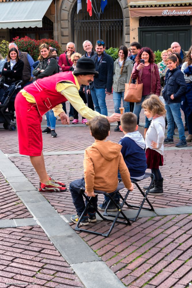 Artista in piazza Vecchia