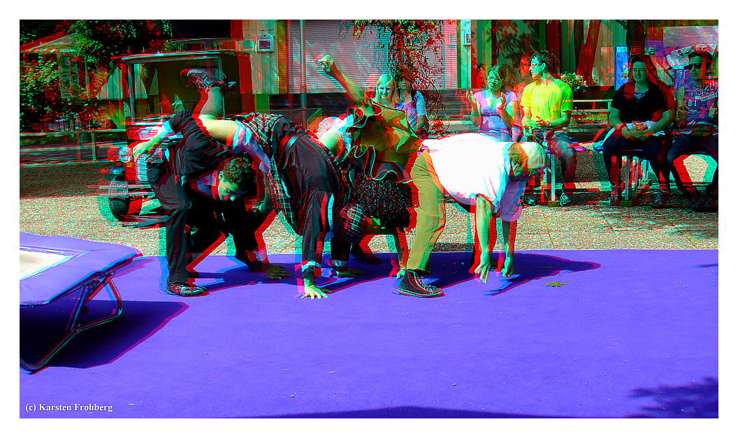 ,,Artistische Clownerie'' in 3D (Rot/Cyan)