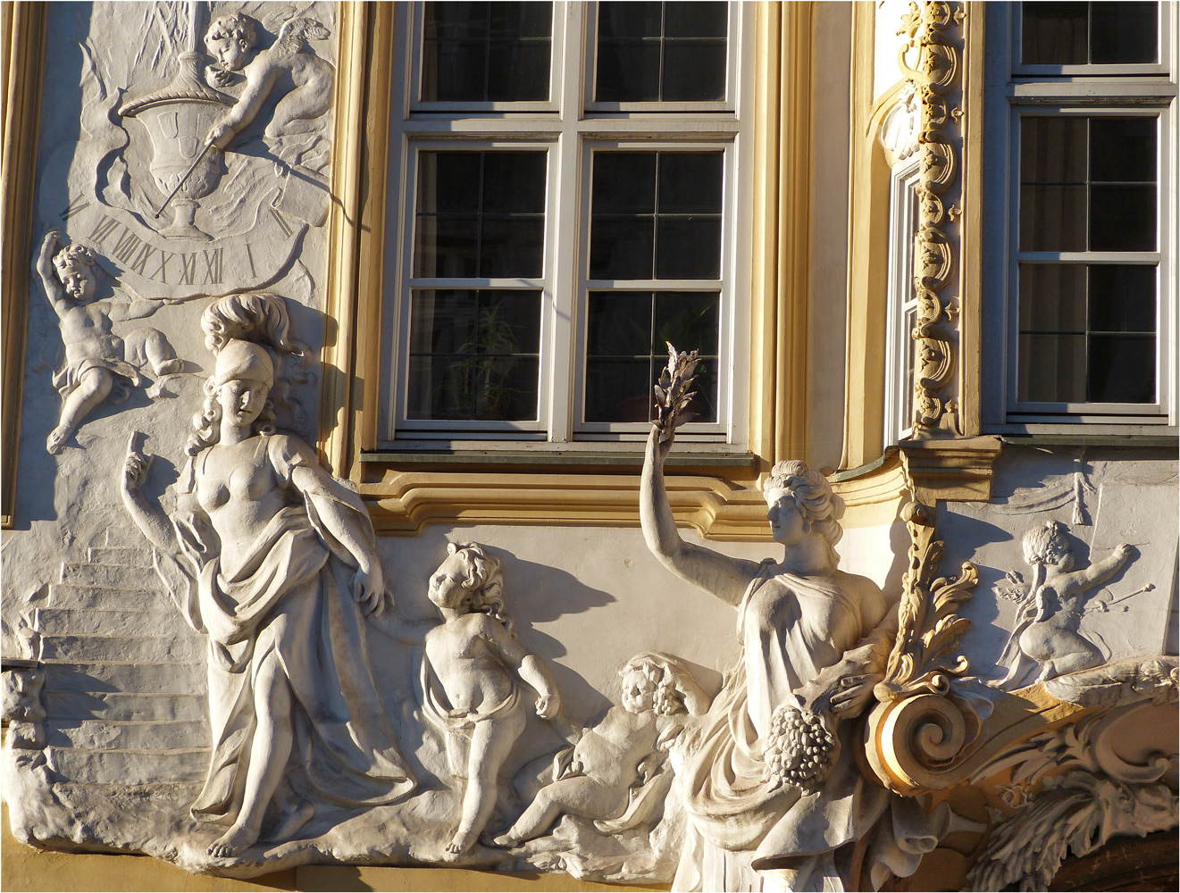 ASAMKIRCHE FASSANDENDETAIL-MÜNCHEN