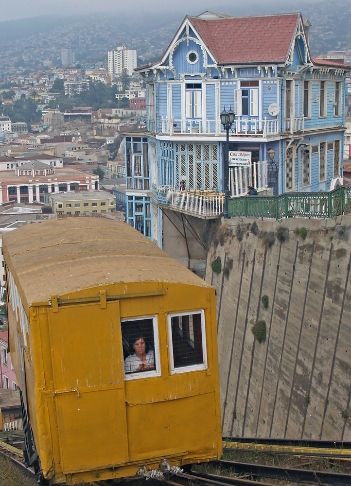 Ascensor in Valparaiso