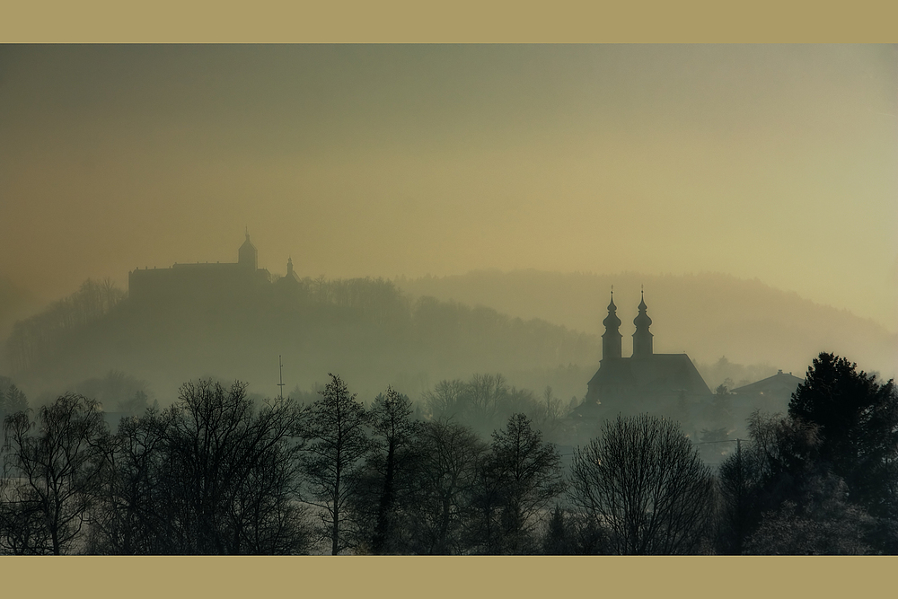 Aschau im Nebel DRI + HDR