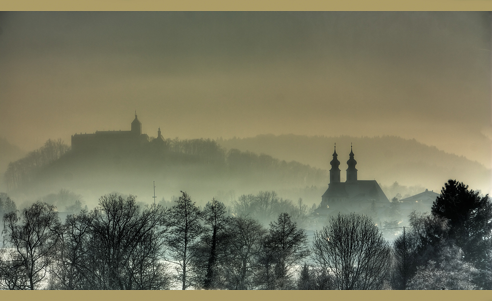 Aschau im Nebel HDR