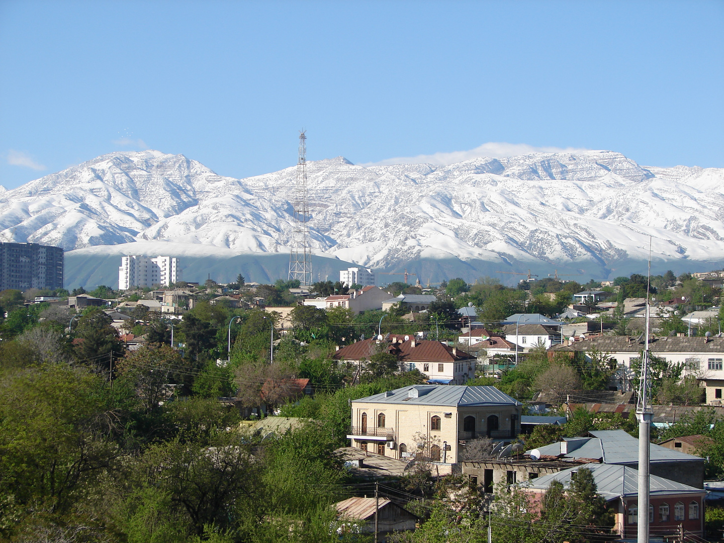 Ashgabat Schnee in den Bergen