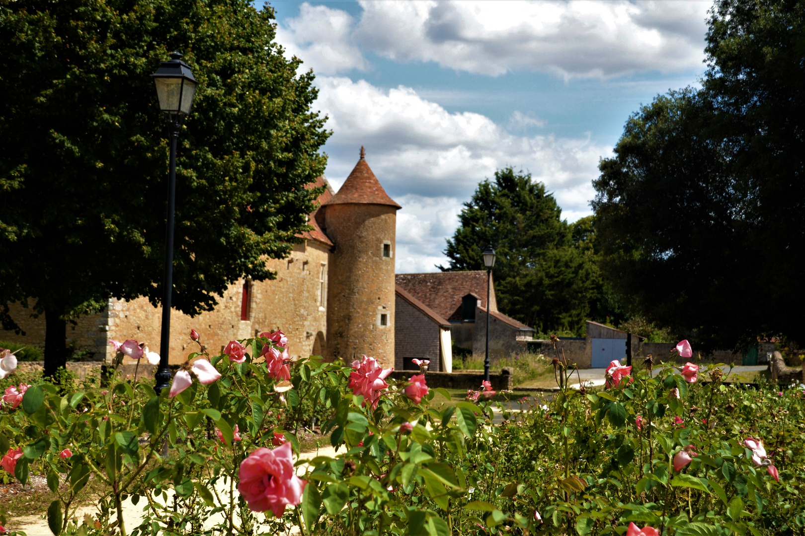 Asnières sur Vègre , le manoir .