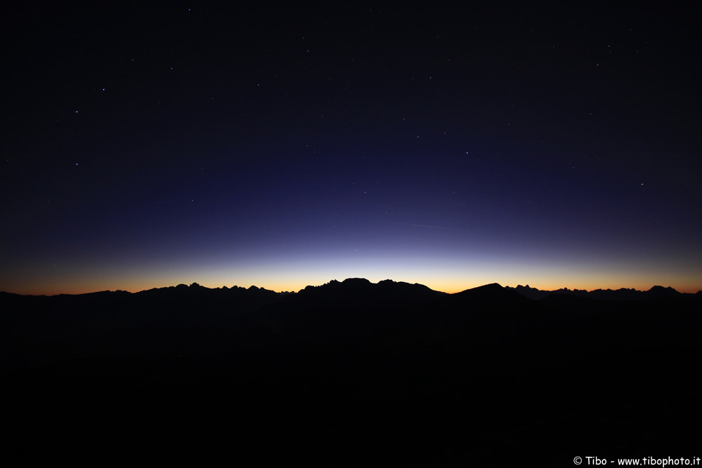 ASPETTANDO L'ALBA