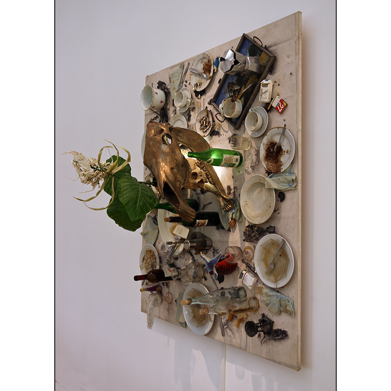 assemblage mit dem kopf eines pferdes foto bild stillleben