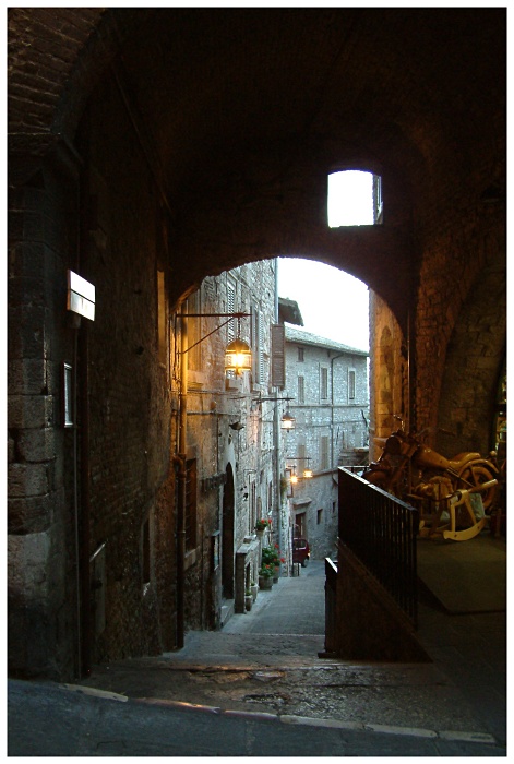 Assisi by night I