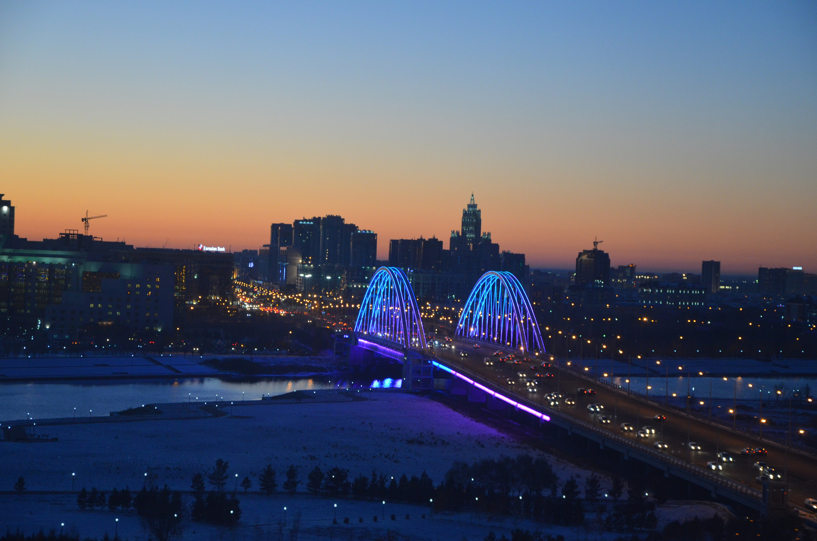 Astana bei Nacht